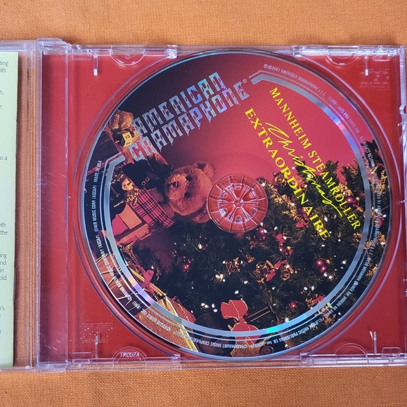 Christmas Extraordinaire Mannheim Steamroller audio music CD media EUC - Picture 3 of 3